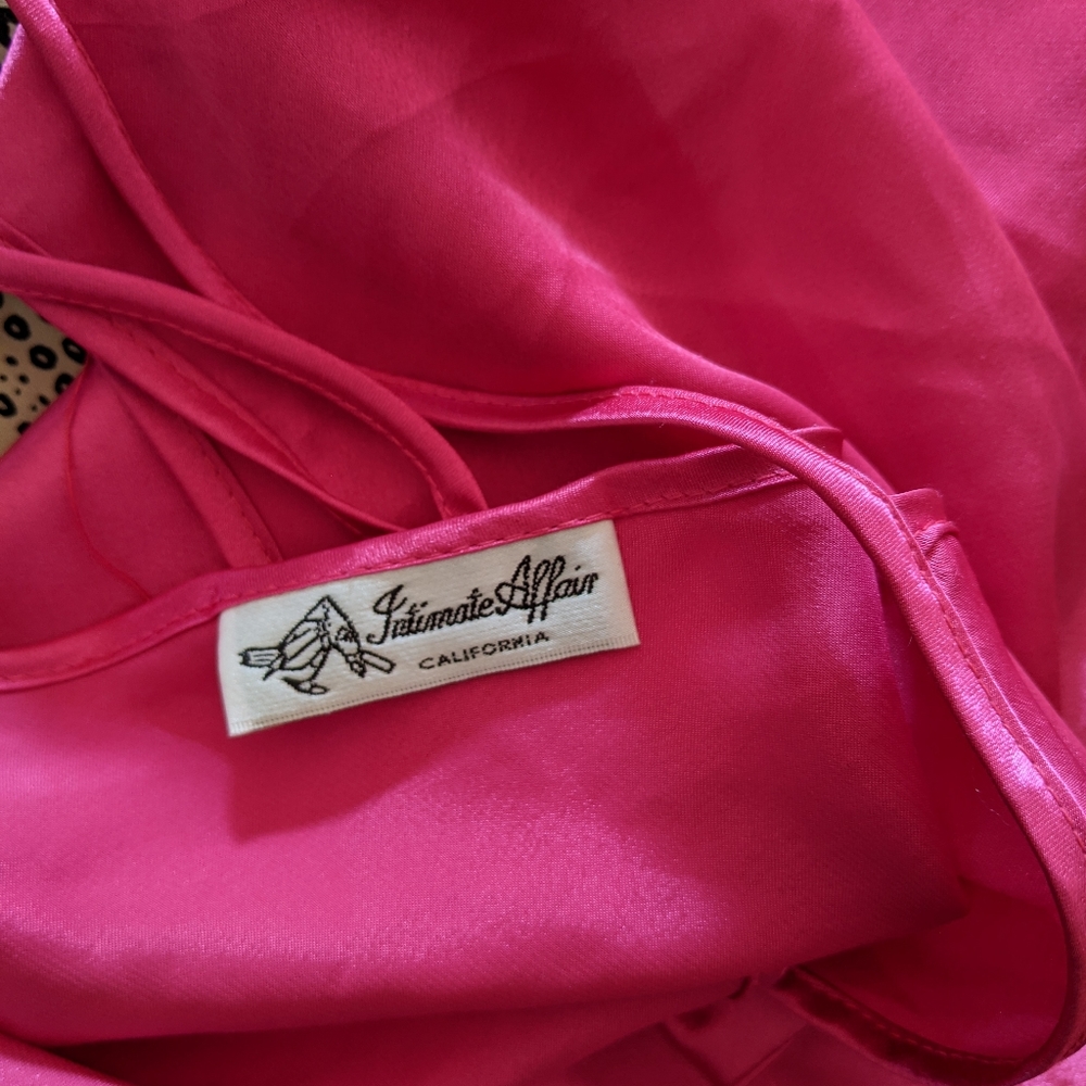 90s VTG Hot Pink Slip - Picture 6 of 6